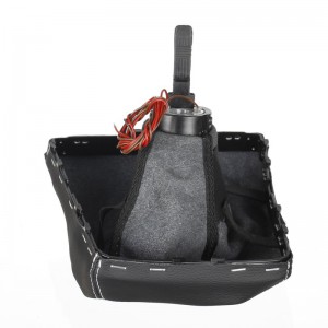 Opel Astra H GTC TwinTop OPC cuffia del cambio vista dal basso con cavo